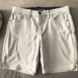 Bermuda Short